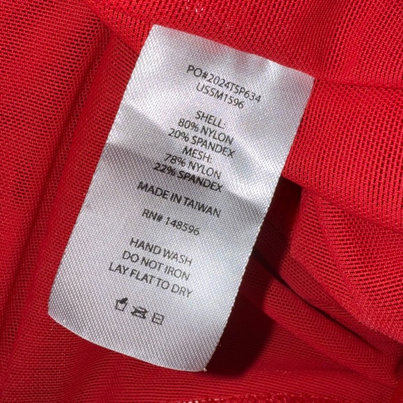 Universal Standard The Square Neck Swimsuit Baywatch Red Size M 18/20 NWT - Picture 6 of 7